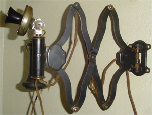 we40b railroad scissors antique telephone