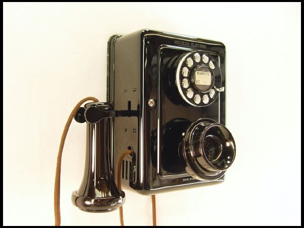 WE 653 Hotel Phone