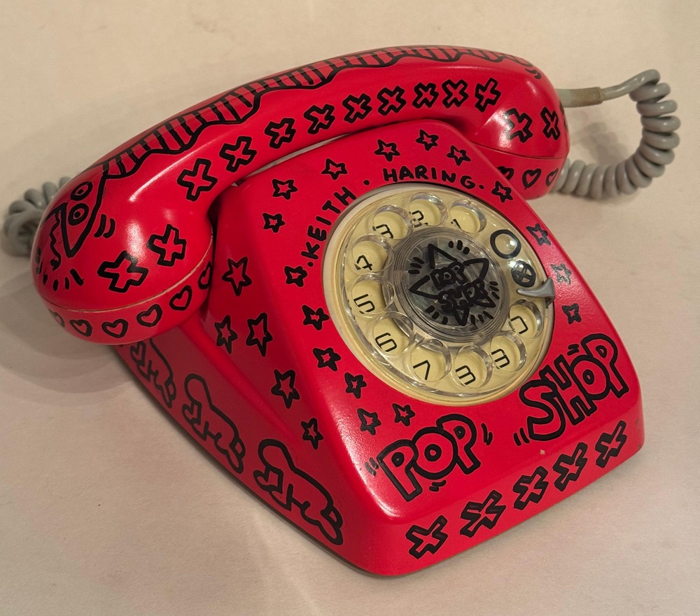 Keith Haring Pop Shop Red Siemens 611