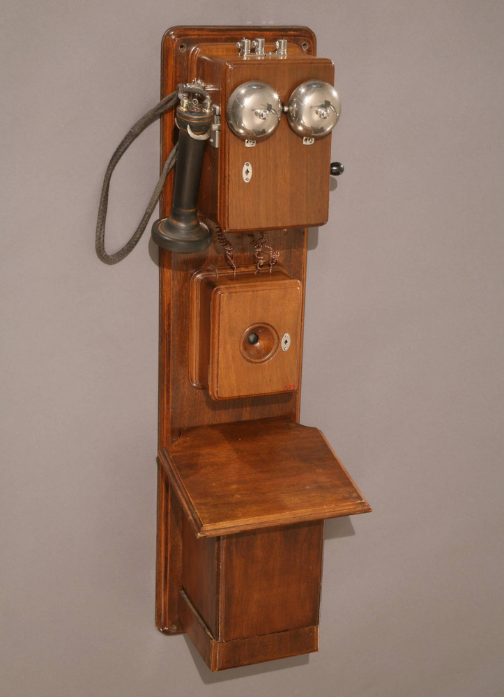 Wall phone with Blake transmitter