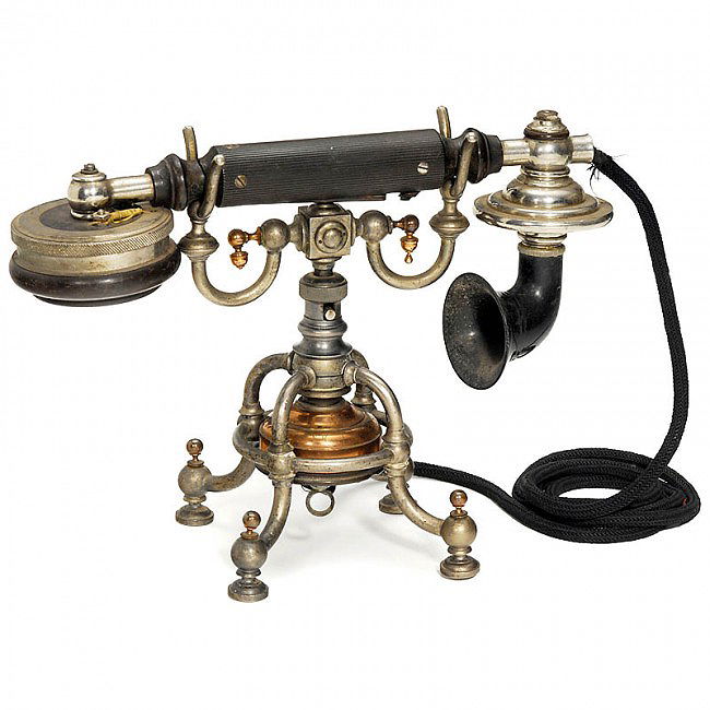 Ericsson 'spider' skeleton phone