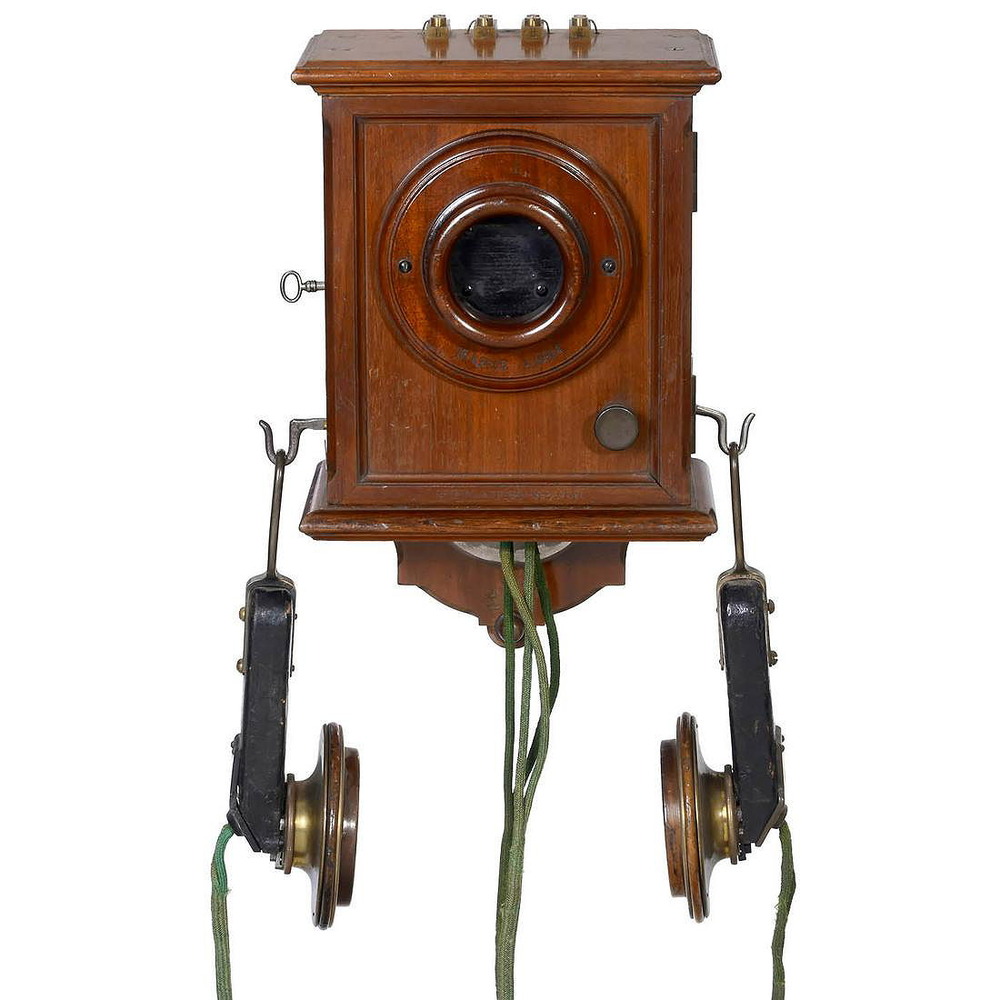 Siemens and Halske M89 wall phone