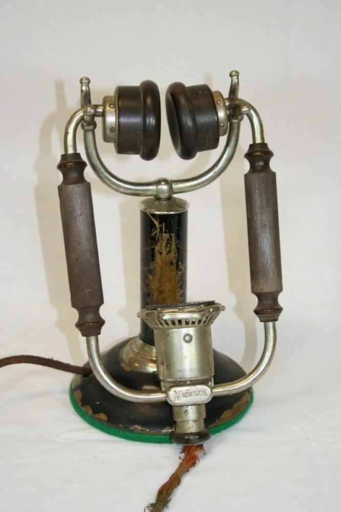 Magnavox anti-noise telephone
