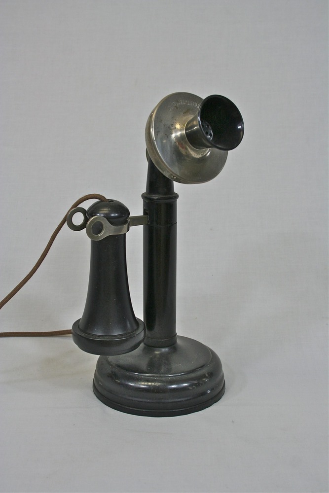 Kellogg "Audiphone" straight shaft desk set