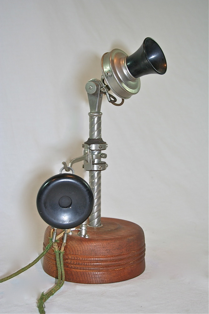 DeVeau rope shaft desk set