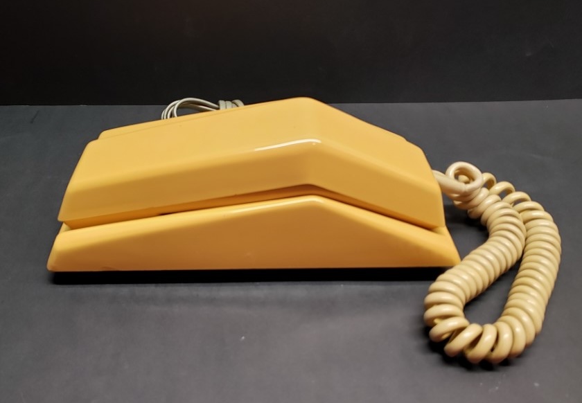 Harvest Gold Contempra