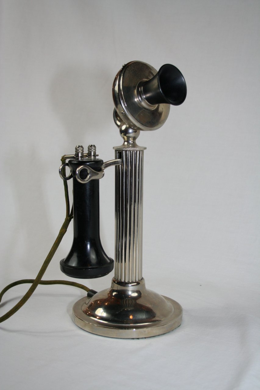 Sterling Electric Co. fluted shaft desk set
