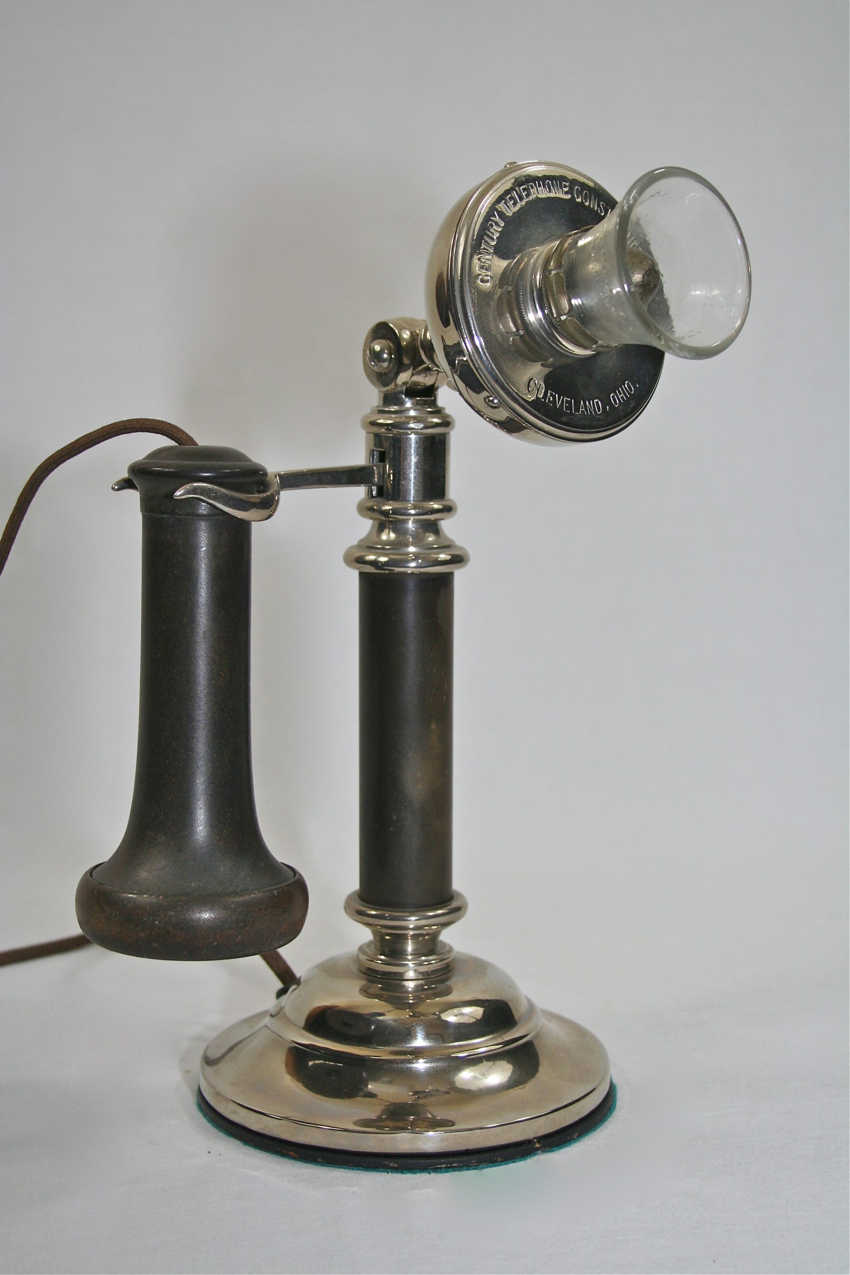 Century Telephone desk set