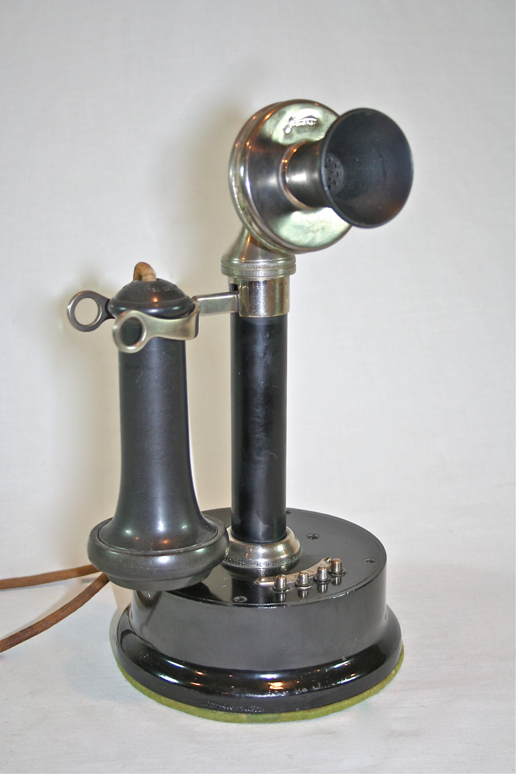 Samson Telephone Co. 4 button desk set