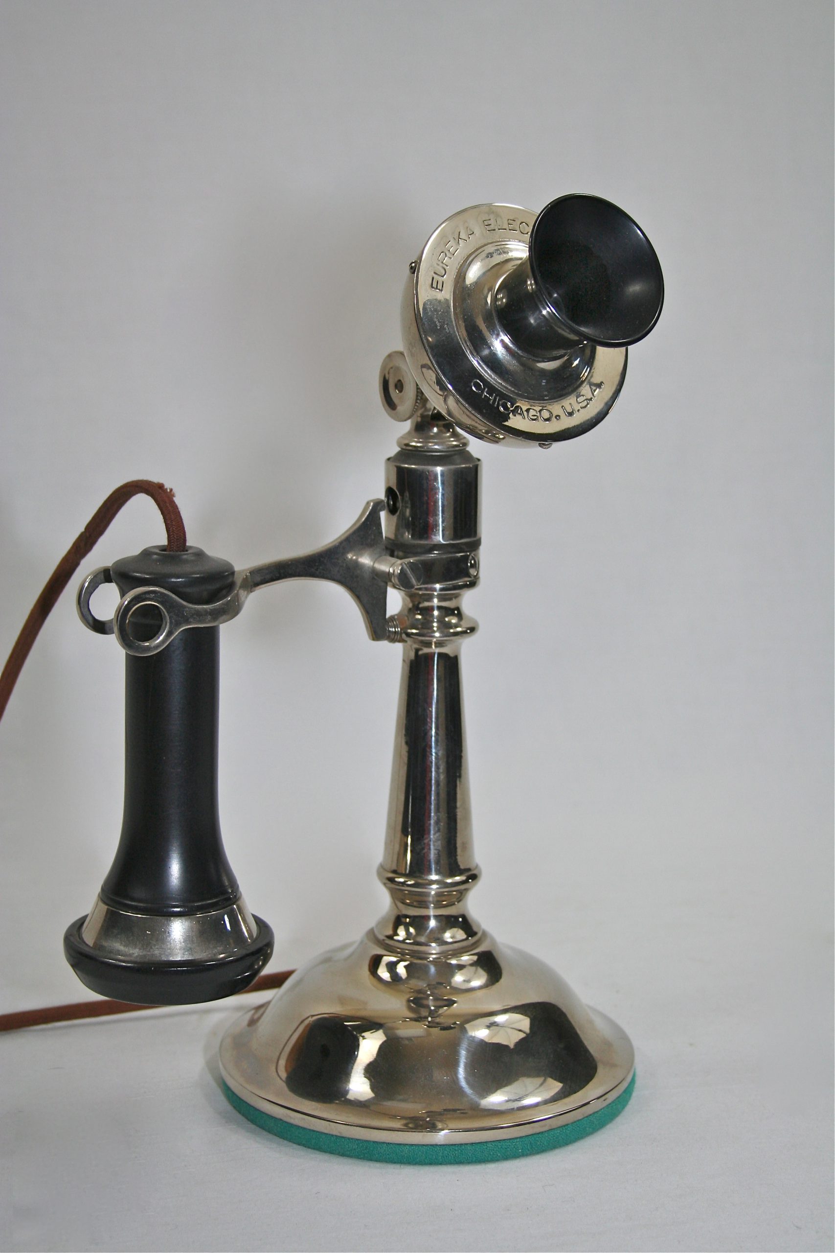 Eureka Electric Co. tapered shaft desk set