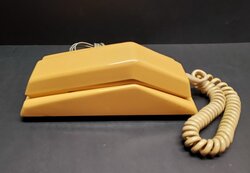 Harvest Gold Contempra