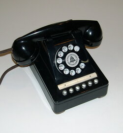 WE 464 Multiline Phone