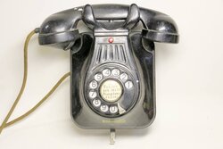 BTMC model 2725 ('Antwerp') phone