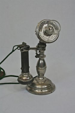 Swedish American Telephone Co. potbelly with original decal across the faceplate