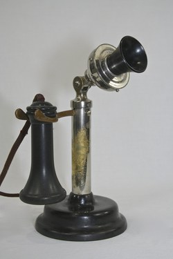 Sumter Telephone Mfg. Co. No. 19 "screw top" split shaft