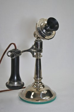 Eureka Electric Co. tapered shaft desk set