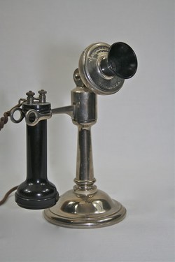 International Telephone Manufacturing Co. tapered shaft desk set