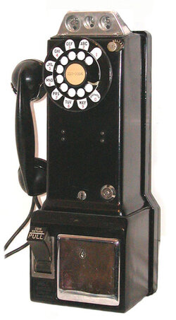 233G Three-Slot Payphone