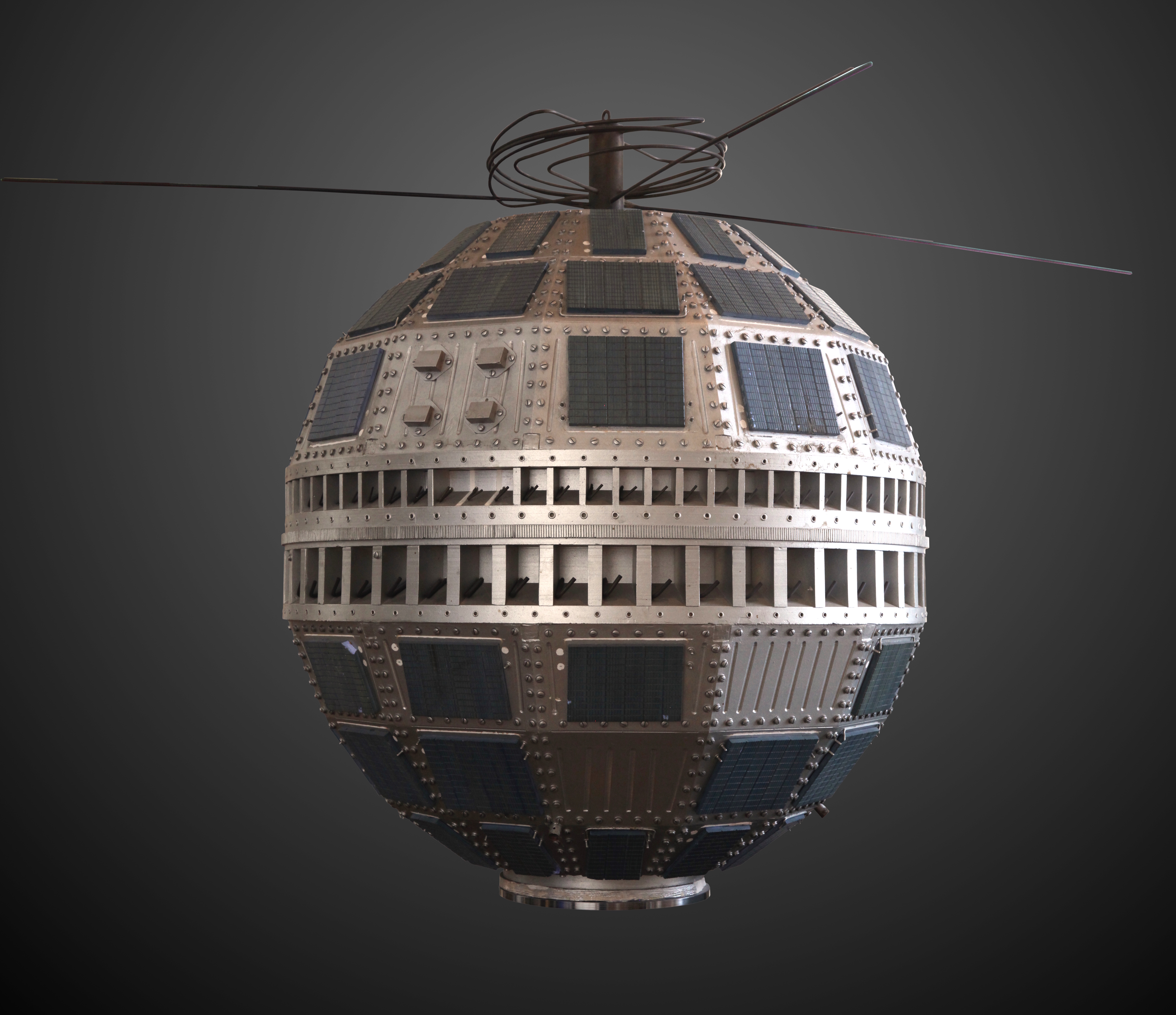 Bell Labs launches Telstar, the first communication satellite