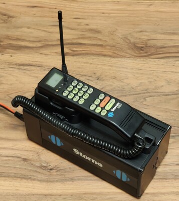 NMT: World's first automatic cellular network launches