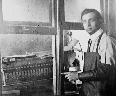 Otto Zobel invents m-derived filters